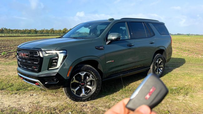GMC Yukon AT4 Ultimate 2025