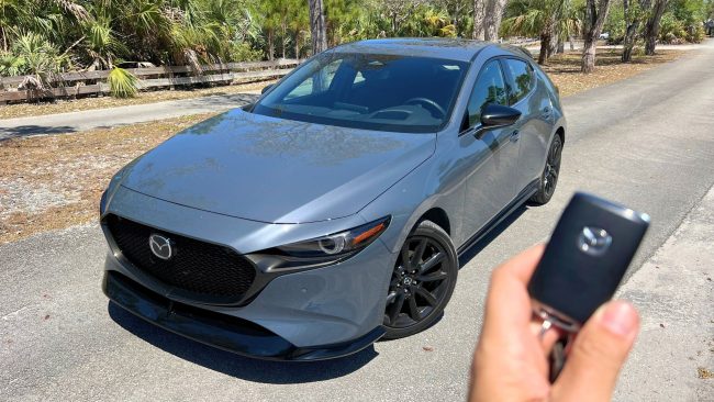 Mazda 3 Turbo Hatchback 2025 Mazda 3 Turbo Hatchback 2025