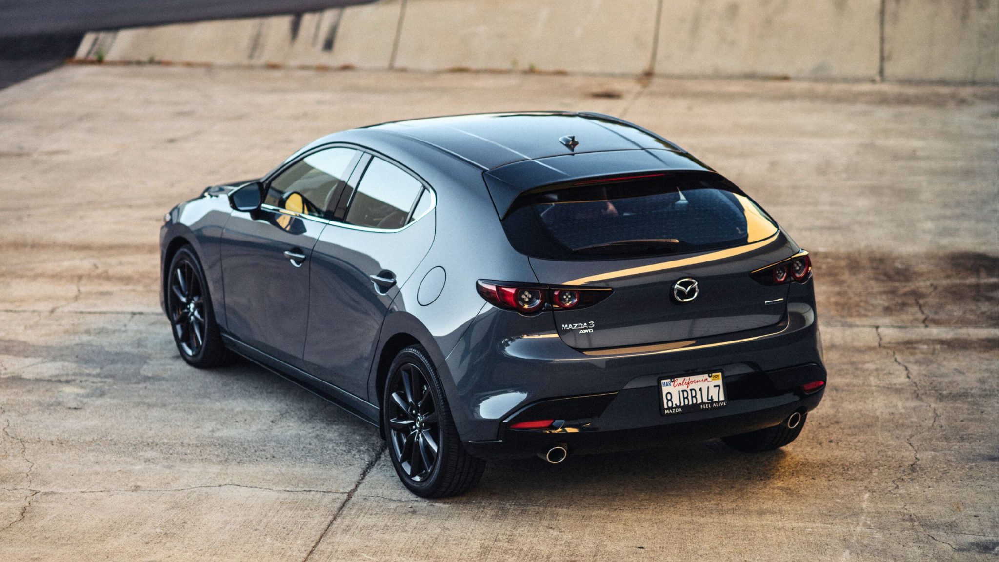 Mazda 3 Turbo Hatchback 2025: Estilo japonés, corazón deportivo