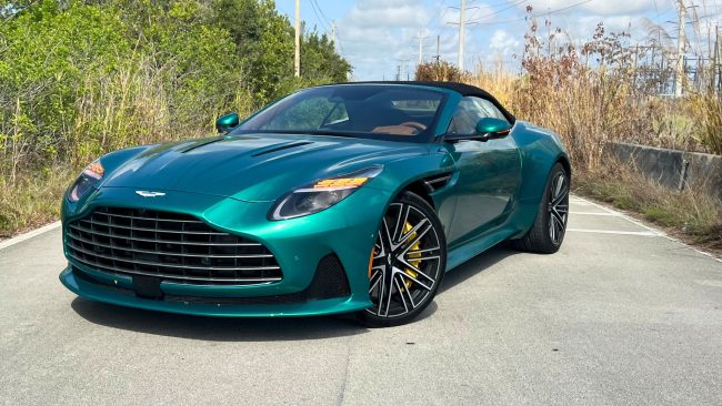 Aston Martin DB12 Volante 2025 Aston Martin DB12 Volante 2025