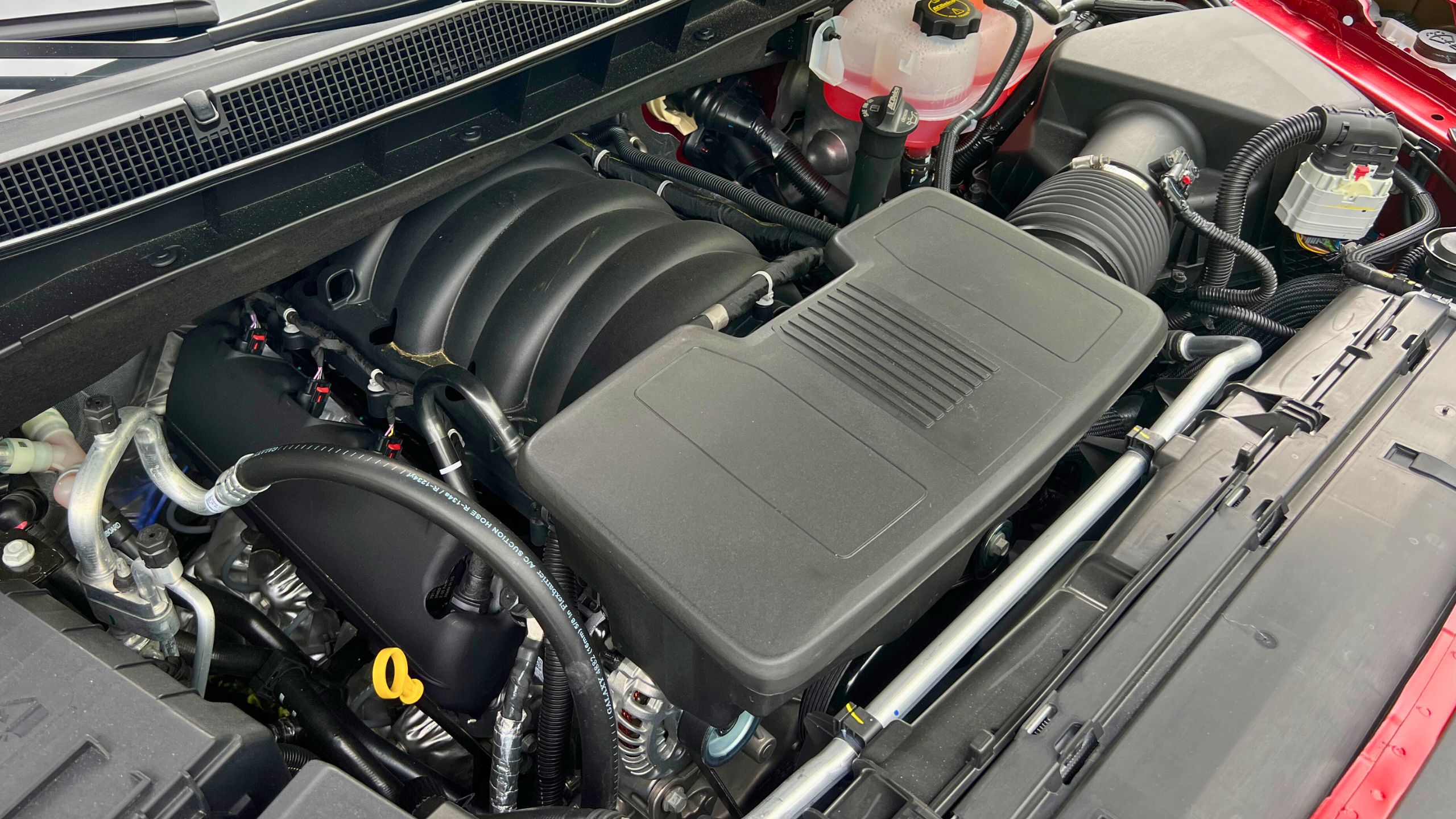 Chevrolet Suburban RST 2025