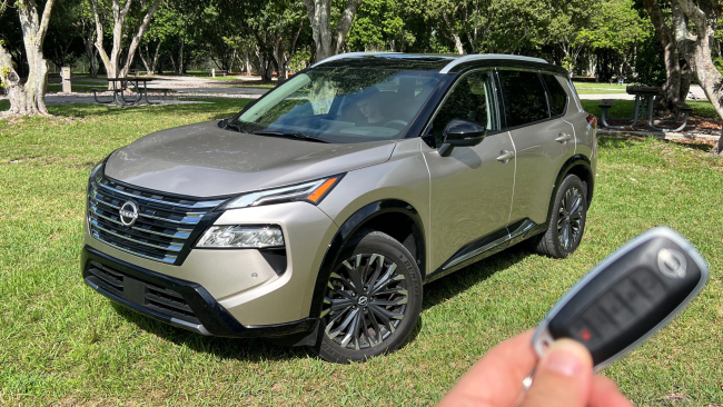 Nissan Rogue Platinum 2025 Nissan Rogue Platinum 2025