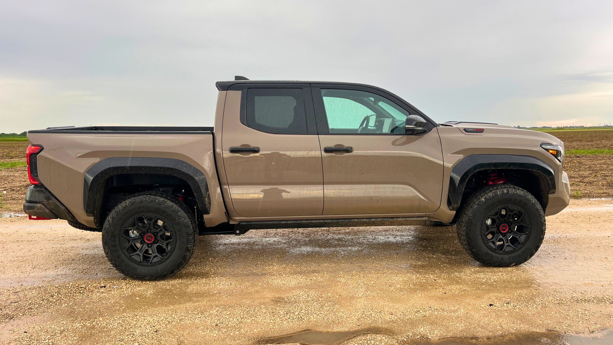 Toyota Tacoma Hybrid TRD Pro 2025