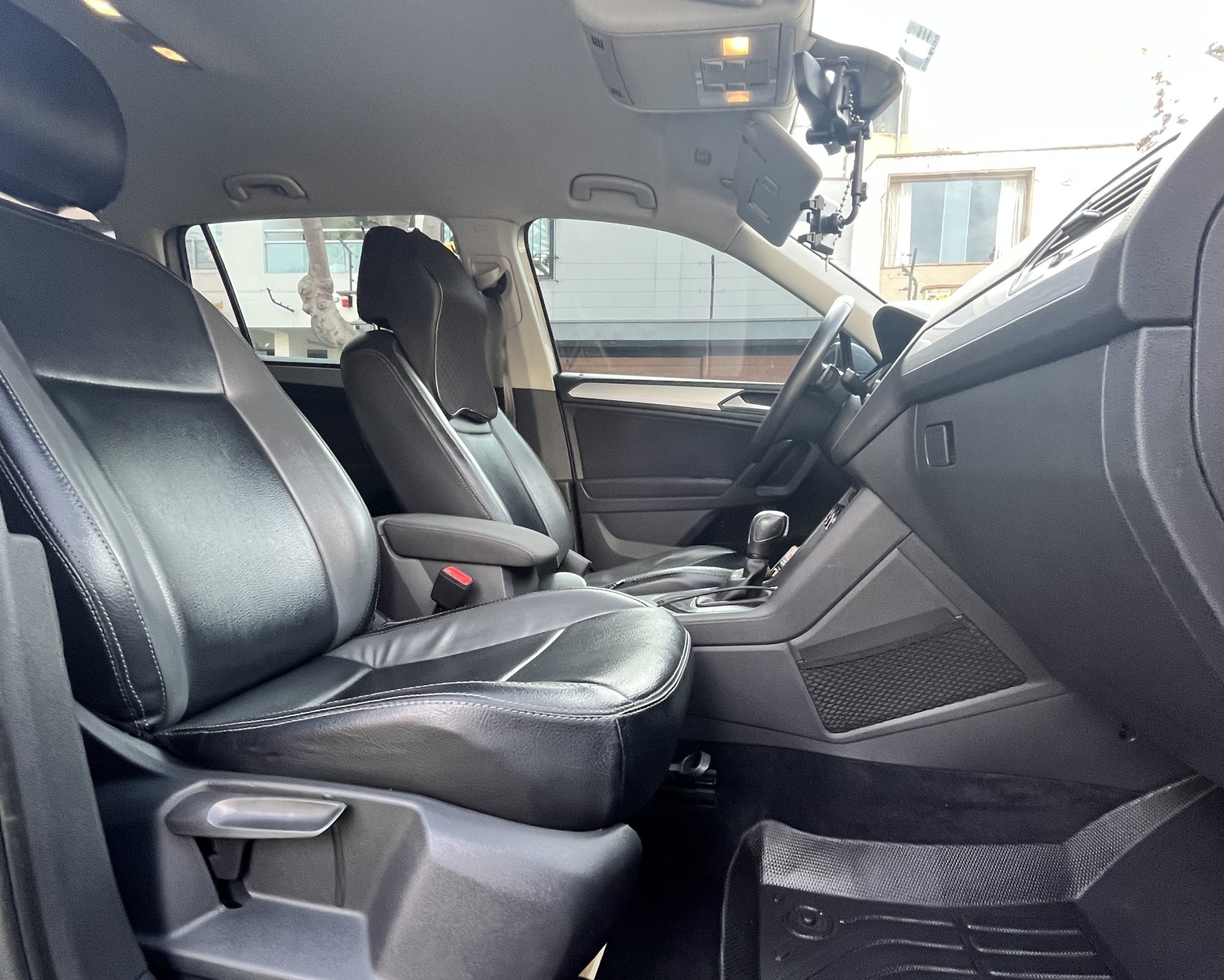 20251013_203408003_iOS