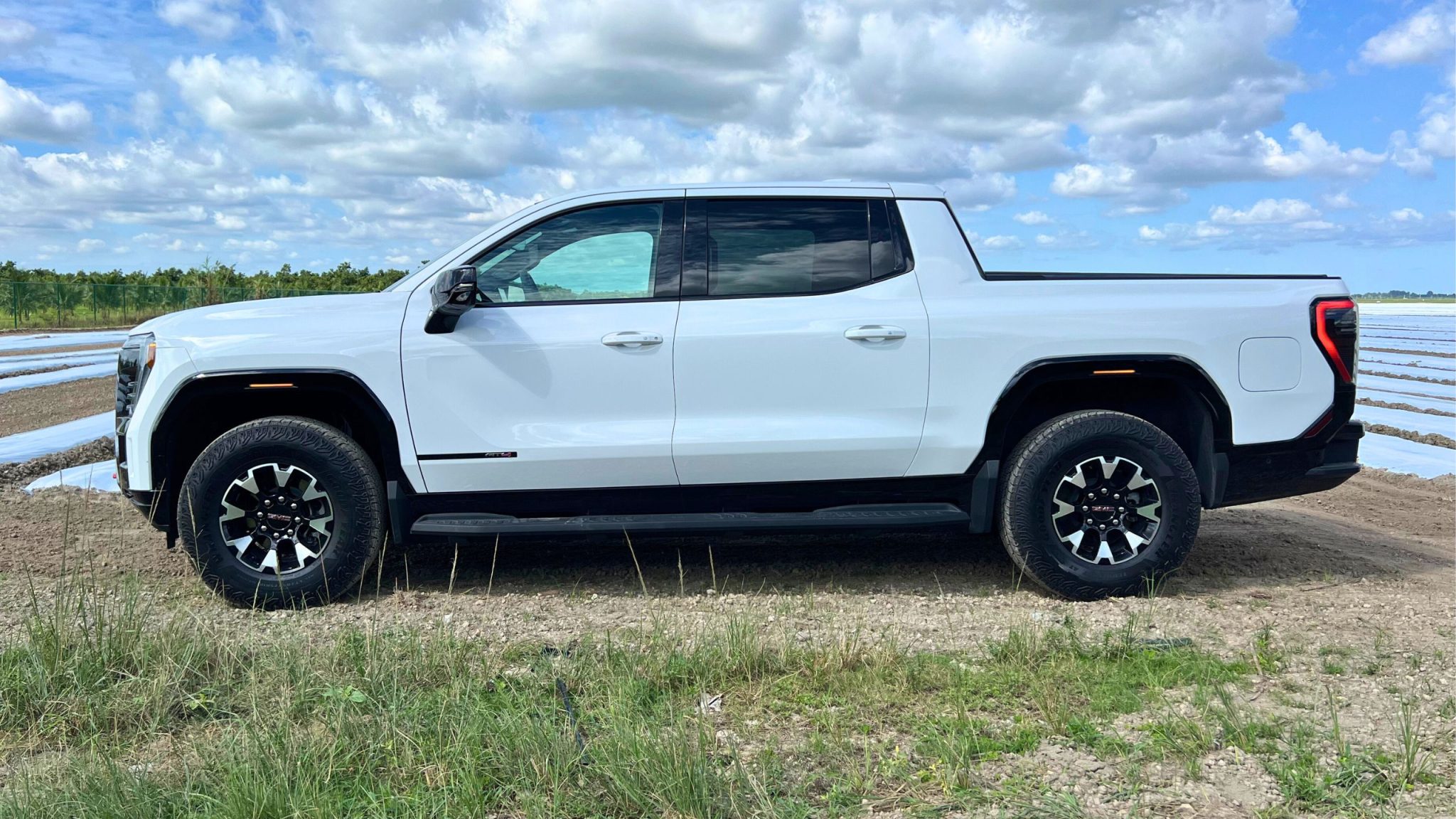 GMC Sierra EV AT4 2026