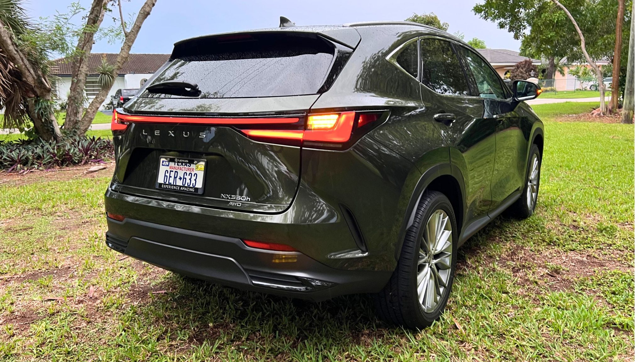 Lexus NX350h 2025