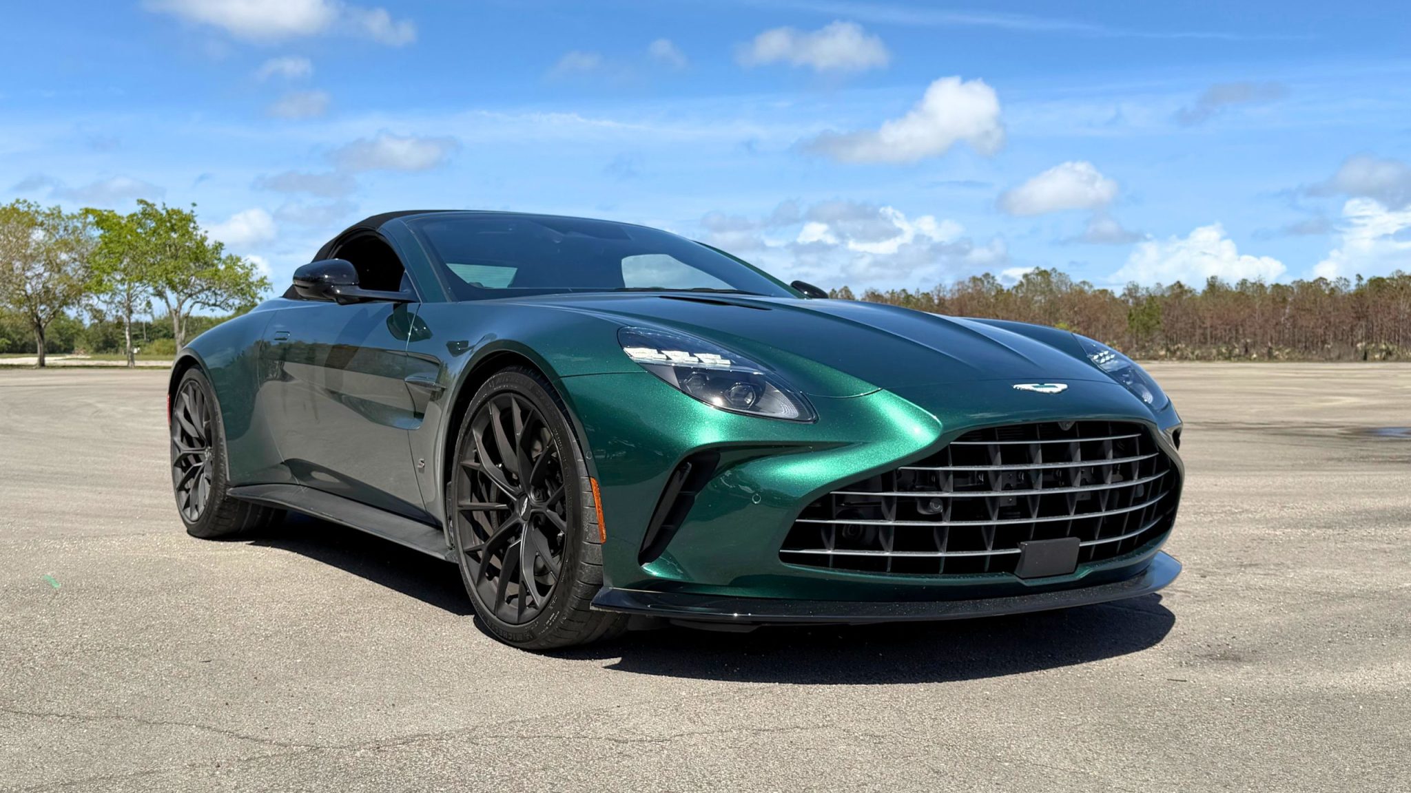 Aston Martin Vantage S Roadster 2026