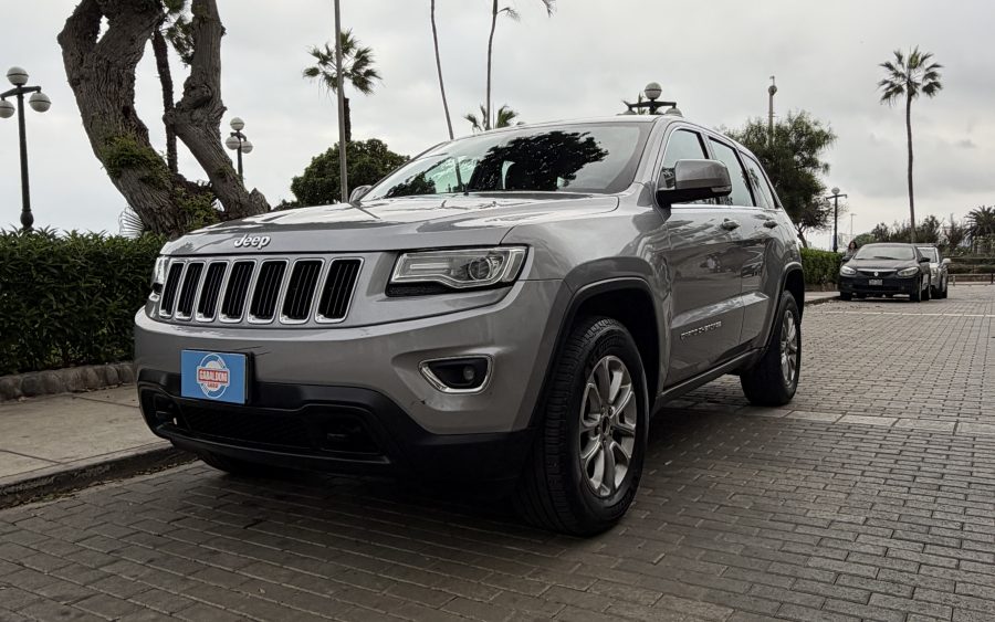 Jeep Grand Cherokee Laredo 4x4 2015