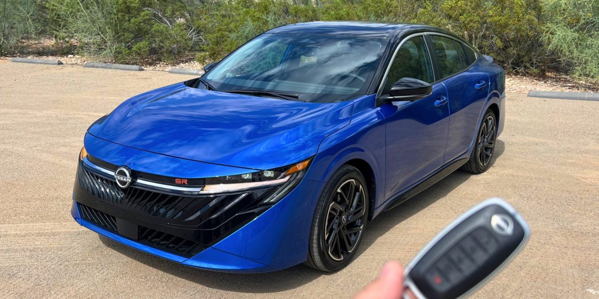 Nissan Sentra SR 2026