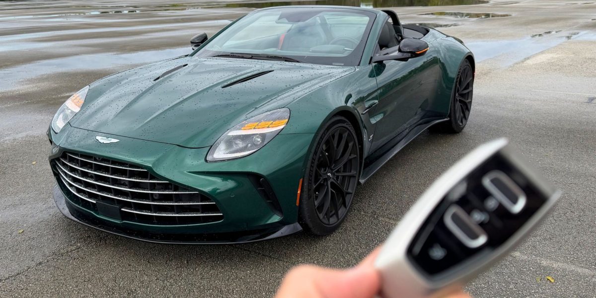 Aston Martin Vantage S Roadster 2026