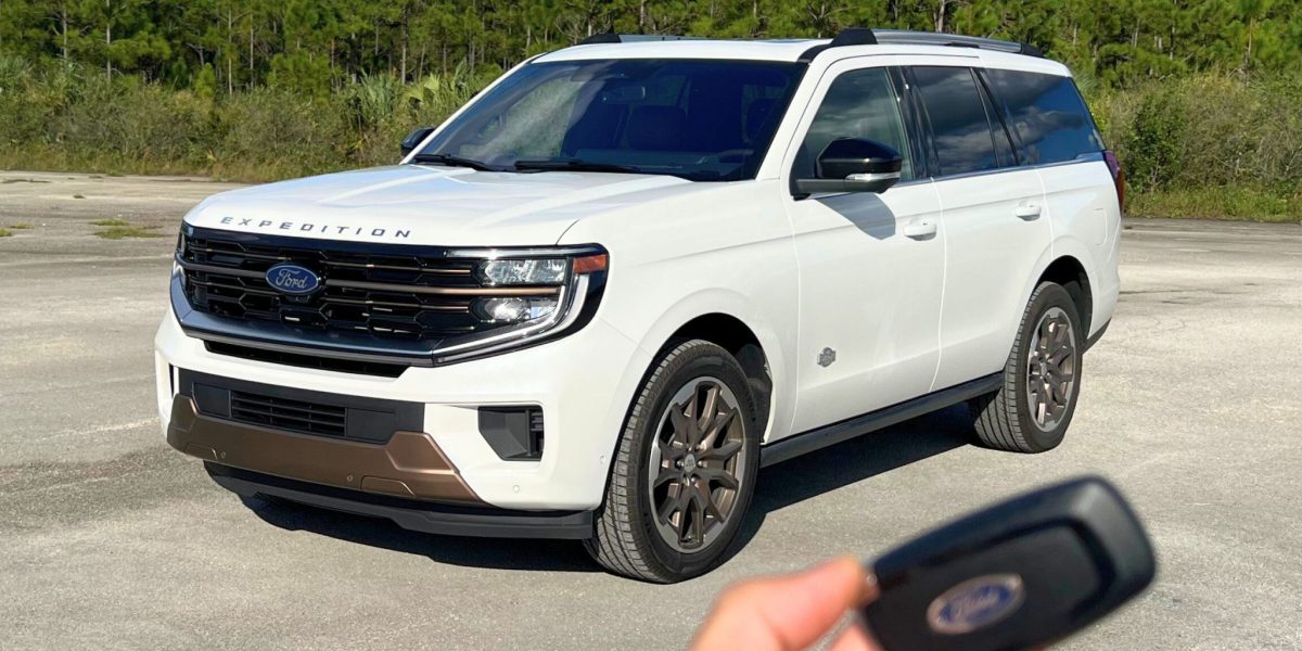 Ford Expedition King Ranch 2025